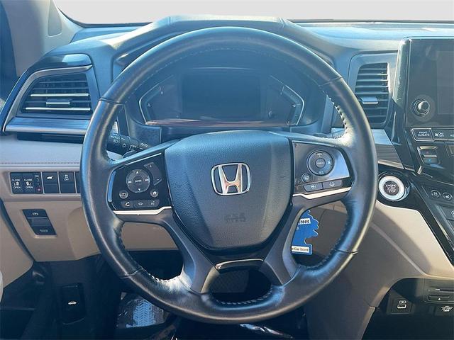 Photo of 2023 Platinum White Pearl Honda Odyssey