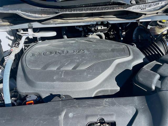 Photo of 2023 Platinum White Pearl Honda Odyssey