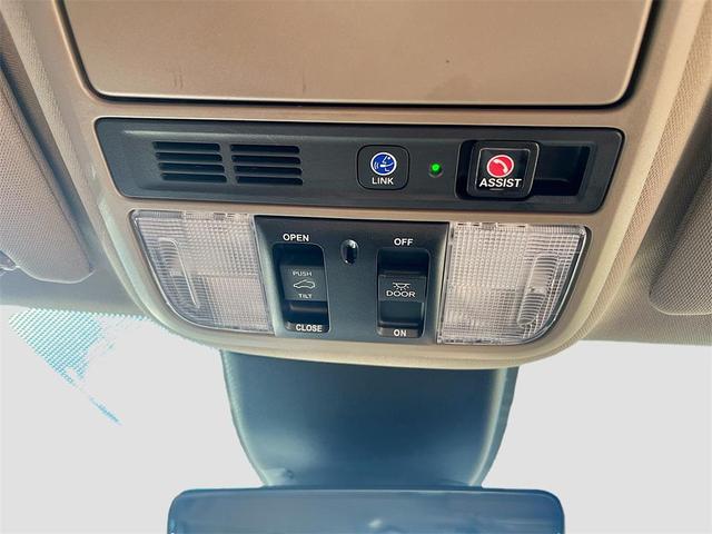 Photo of 2023 Platinum White Pearl Honda Odyssey