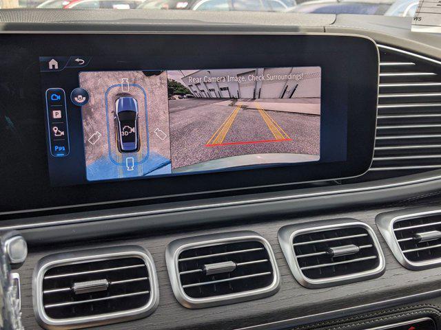 Photo of 2026 MANUFAKTUR Ireland Mid Green Metallic Mercedes-Benz AMG GLE 63
