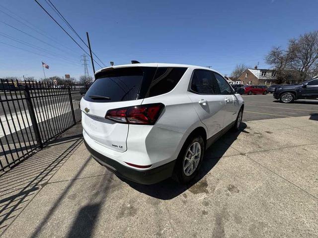 Photo of 2022 Summit White Chevrolet Equinox