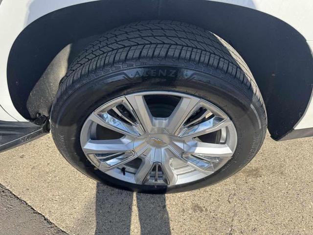 Photo of 2023 Iridescent Pearl Tricoat Chevrolet Tahoe