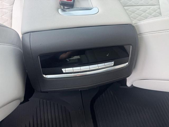 Photo of 2025 Crystal White Tricoat Cadillac Escalade