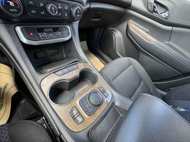 Photo of 2022 Ebony Twilight Metallic GMC Acadia