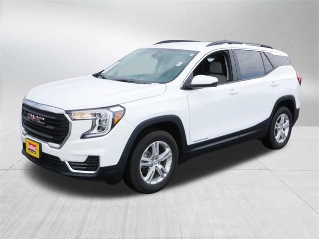 Photo of 2023 Summit White GMC Terrain