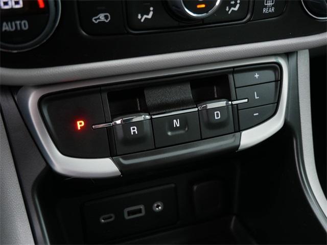 Photo of 2023 Summit White GMC Terrain