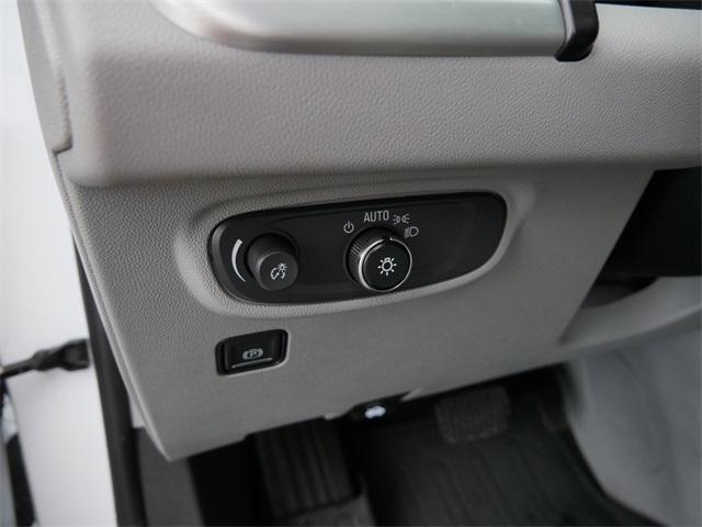 Photo of 2023 Summit White GMC Terrain