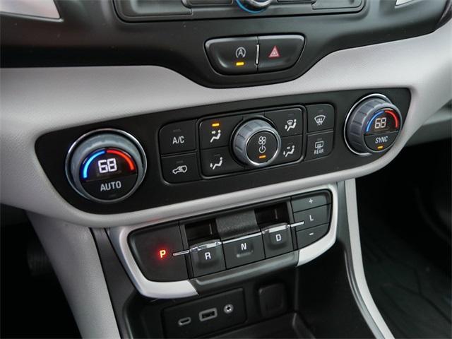 Photo of 2023 Summit White GMC Terrain