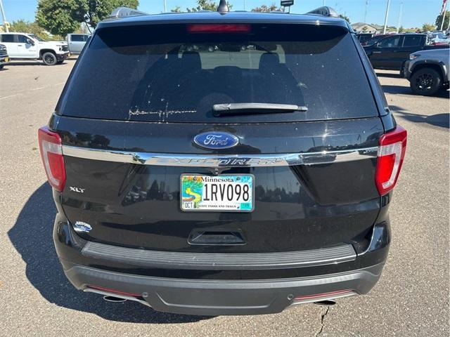 Photo of 2018 Shadow Black Ford Explorer