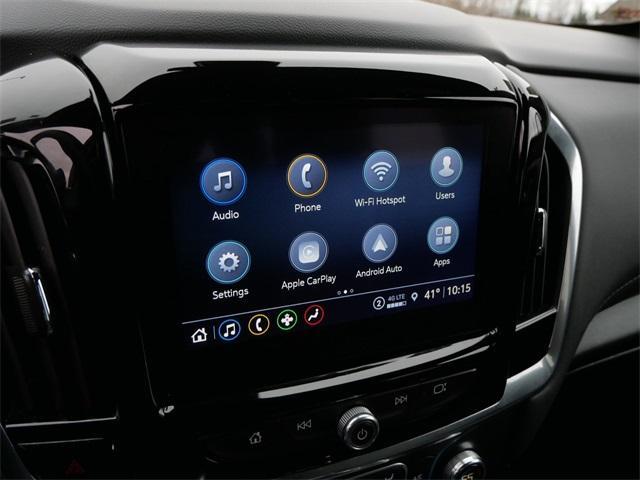 Photo of 2022 Summit White Chevrolet Traverse