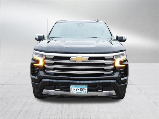 Photo of 2024 Black Chevrolet Silverado 1500