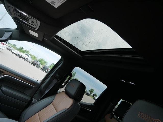 Photo of 2024 Black Chevrolet Silverado 1500