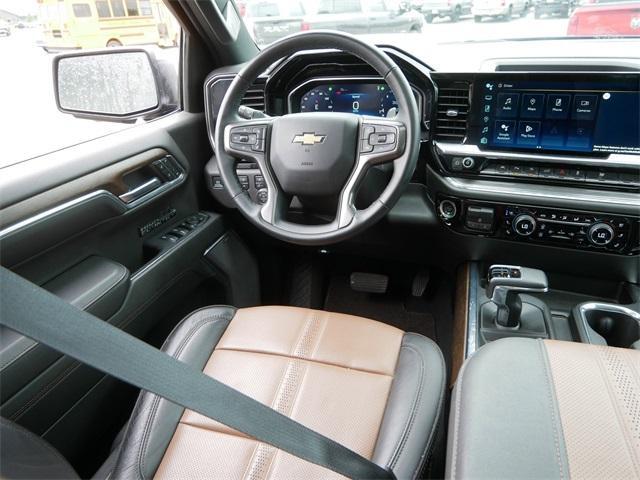 Photo of 2024 Black Chevrolet Silverado 1500