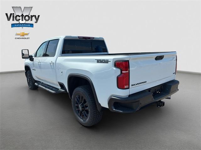 Photo of 2025 White Chevrolet Silverado 3500