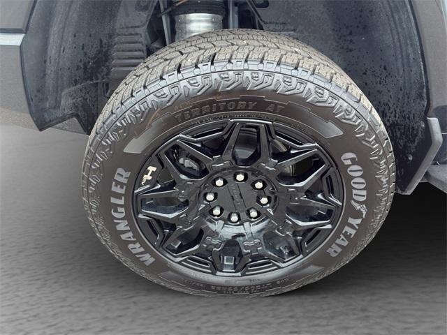Photo of 2025 Meteorite Metallic GMC HUMMER EV SUV