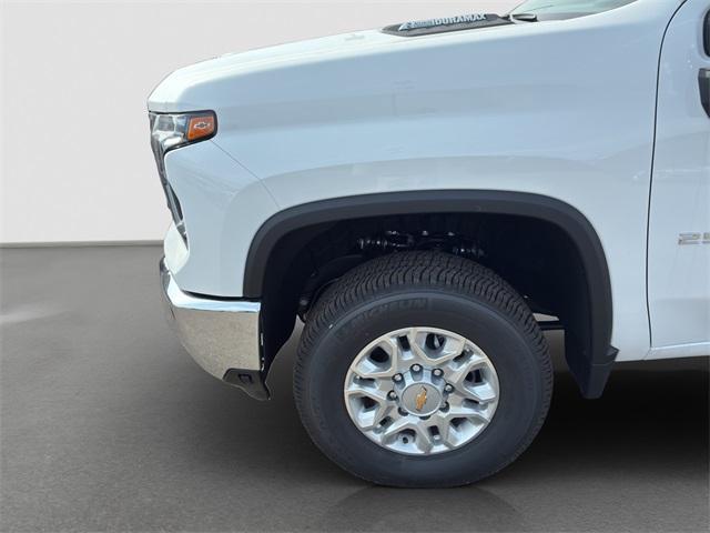Photo of 2025 White Chevrolet Silverado 2500