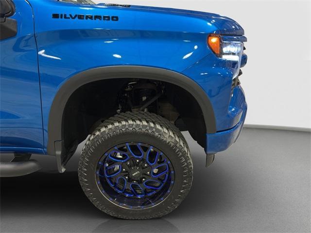 Photo of 2023 Glacier Blue Metallic Chevrolet Silverado 1500