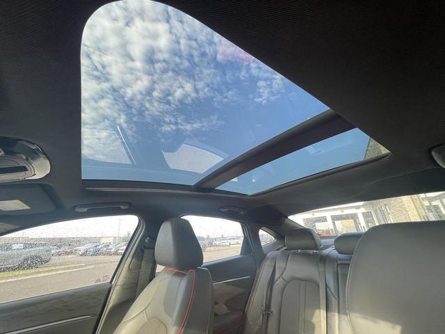 Photo of 2023 White Hyundai SONATA