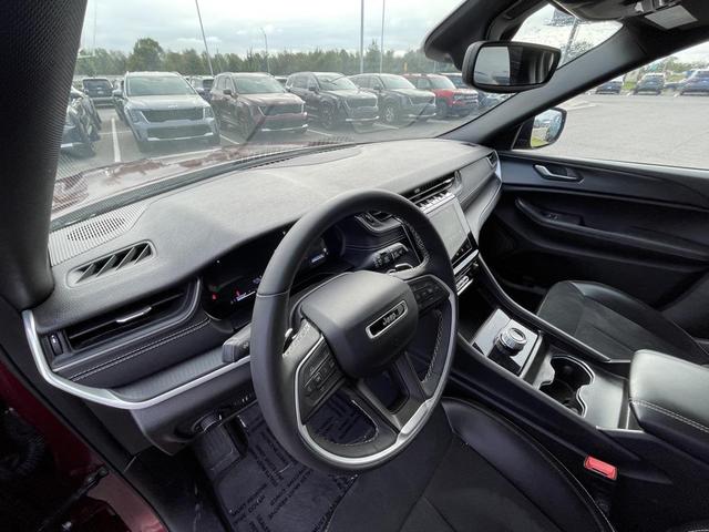 Photo of 2024 Velvet Red Pearlcoat Jeep Grand Cherokee