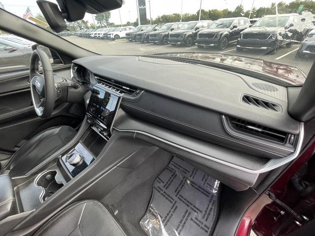 Photo of 2024 Velvet Red Pearlcoat Jeep Grand Cherokee