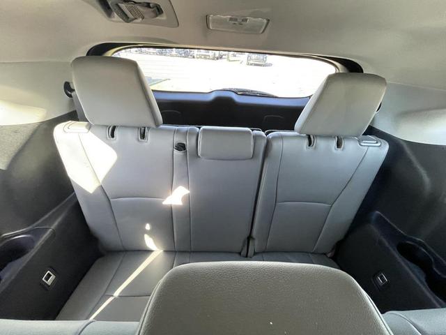 Photo of 2020 Blizzard Pearl Toyota Highlander