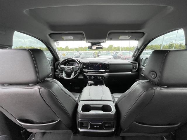 Photo of 2023 Summit White GMC Sierra 1500