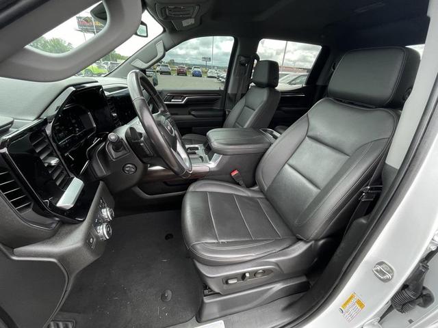 Photo of 2023 Summit White GMC Sierra 1500