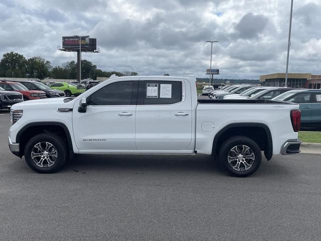 Photo of 2023 Summit White GMC Sierra 1500