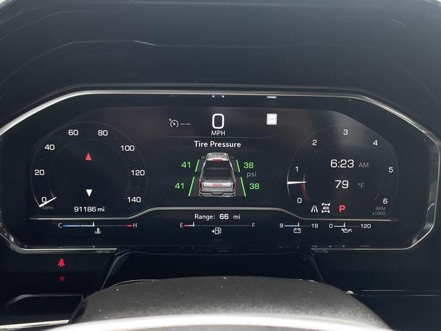 Photo of 2023 Summit White GMC Sierra 1500