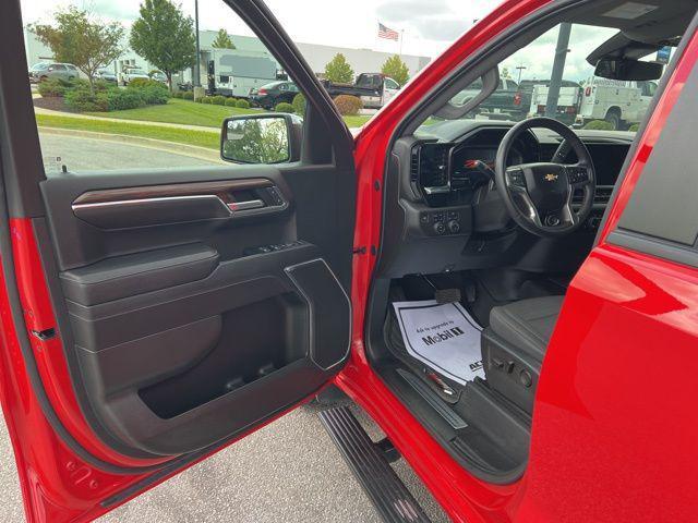 Photo of 2023 Red Hot Chevrolet Silverado 1500