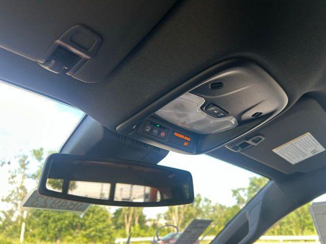 Photo of 2025 Sunrise Orange Chevrolet Colorado