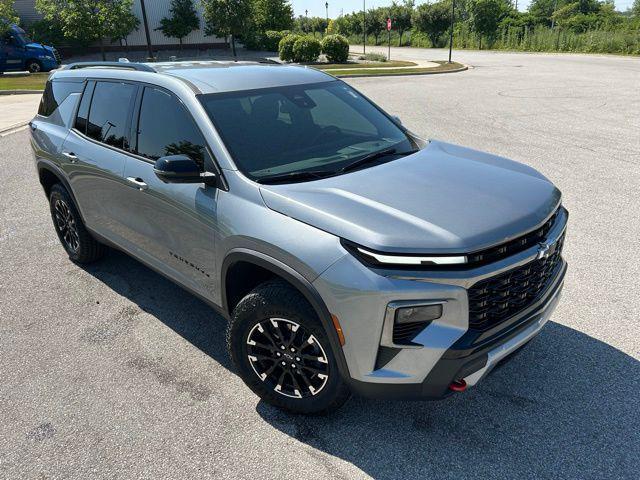 Photo of 2024 Sterling Gray Metallic Chevrolet Traverse