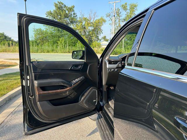 Photo of 2019 Black Chevrolet Tahoe