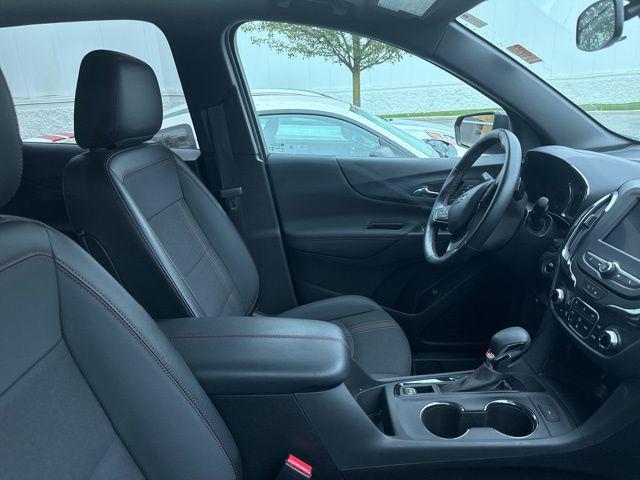 Photo of 2023 Iron Gray Metallic Chevrolet Equinox