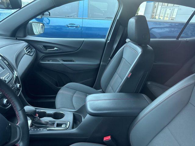 Photo of 2023 Iron Gray Metallic Chevrolet Equinox