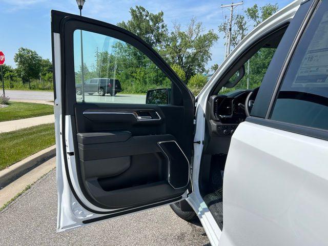 Photo of 2025 Summit White Chevrolet Silverado 1500