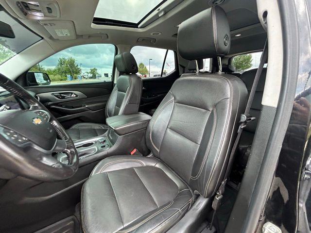 Photo of 2020 Mosaic Black Metallic Chevrolet Traverse