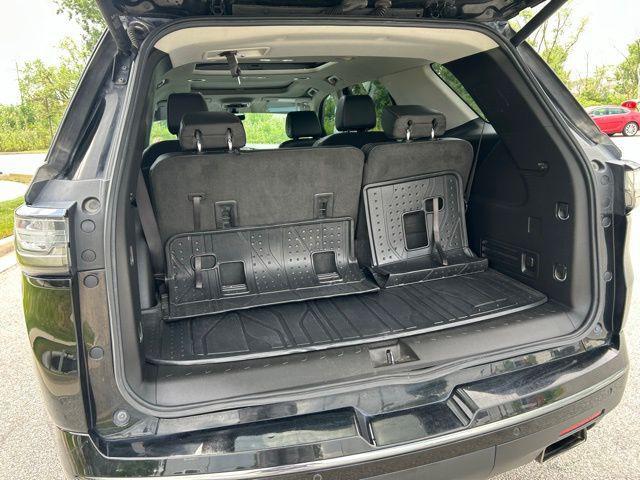 Photo of 2020 Mosaic Black Metallic Chevrolet Traverse