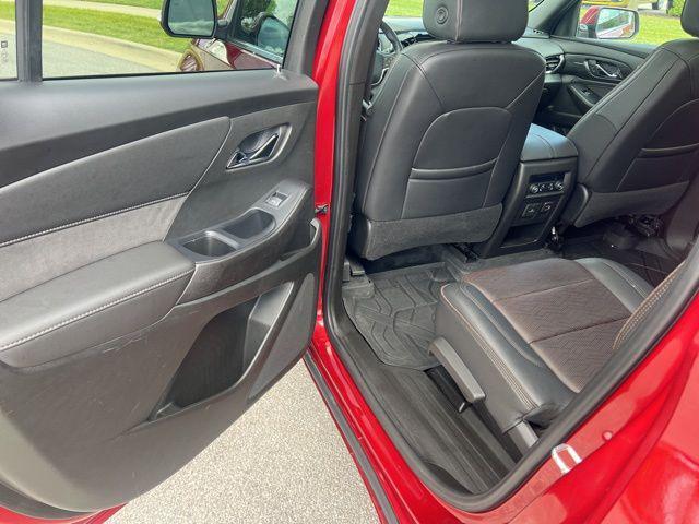 Photo of 2022 Cherry Red Tintcoat Chevrolet Traverse