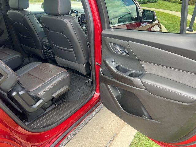 Photo of 2022 Cherry Red Tintcoat Chevrolet Traverse