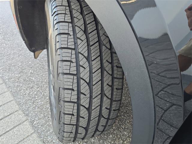 Photo of 2022 Ebony Twilight Metallic Buick Envision
