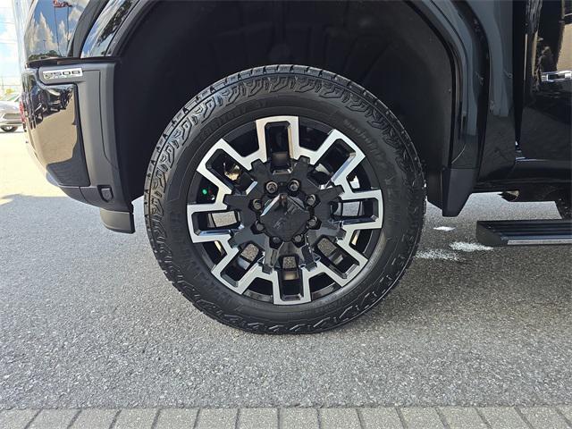 Photo of 2025 Onyx Black GMC Sierra 2500