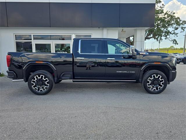 Photo of 2025 Onyx Black GMC Sierra 2500