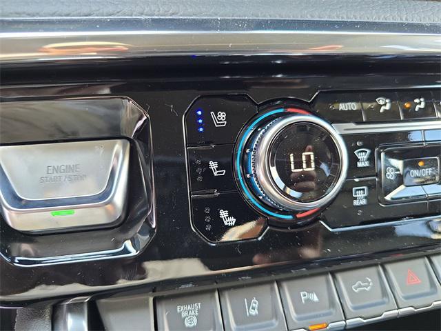 Photo of 2025 Onyx Black GMC Sierra 2500