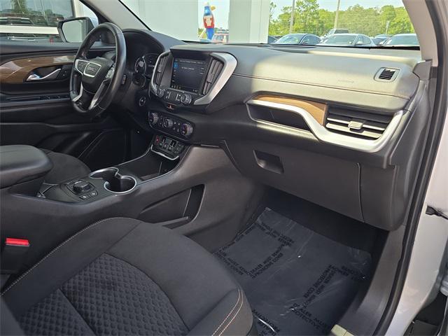 Photo of 2021 Quicksilver Metallic GMC Terrain