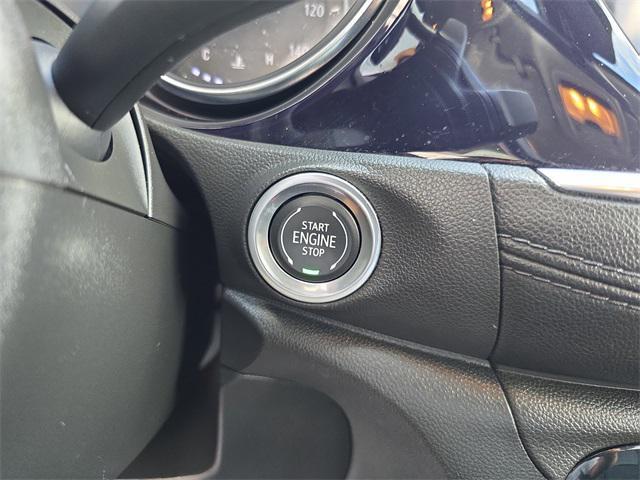 Photo of 2020 White Frost Tricoat Buick Encore GX