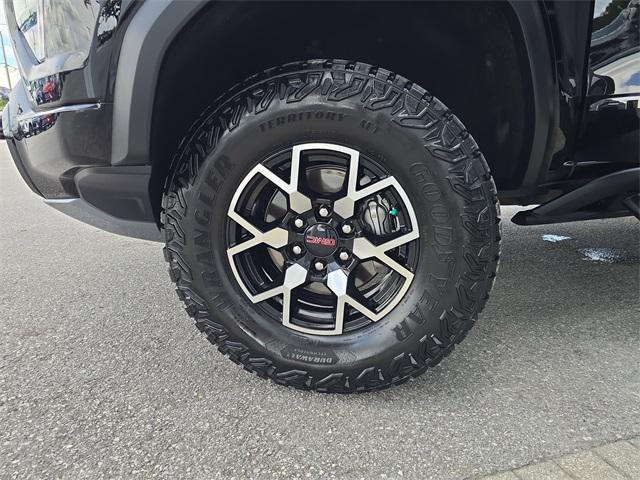 Photo of 2024 Onyx Black GMC Canyon