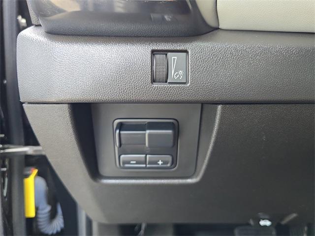 Photo of 2024 Onyx Black GMC Canyon