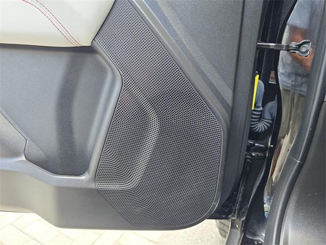 Photo of 2024 Onyx Black GMC Canyon