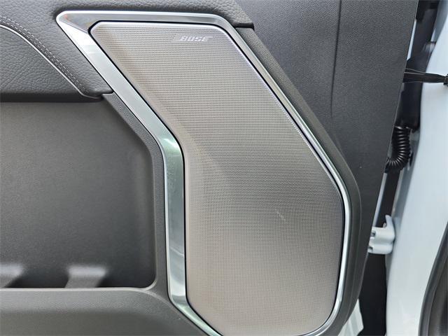 Photo of 2025 Summit White GMC Sierra 2500